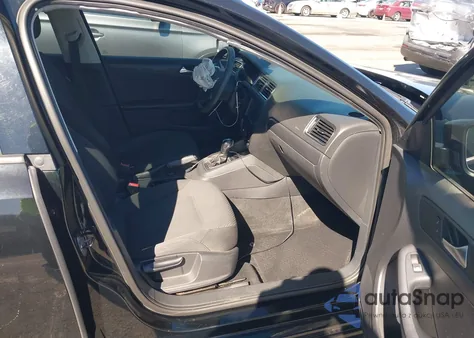 2013 Volkswagen Jetta 2.0L S из США, поврежденный, VIN 3VW2K7AJ7DM383132